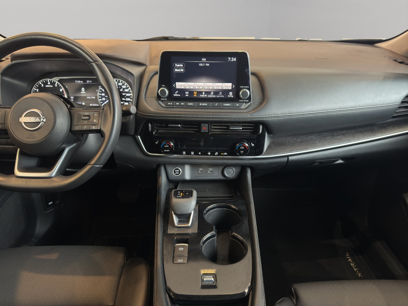 Nissan X-Trail  5 pts. Exclusive, TA, piel, RA-18 2024
